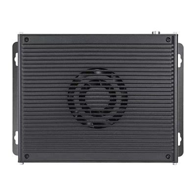 มินิคอมพิวเตอร์อุตสาหกรรมหลากหลายที่มี 6 X DB9 4 ซึ่งรองรับ RS485 / RS422 และสล็อตขยาย SATA